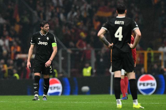 Juventus' Italian midfielder #05 Manuel Locatelli reacts during the UEFA Champions League, knockout round play-off 1st leg, football match between Galatasaray SK and Juventus FC at the Rams Park in Istanbul on February 17, 2026. (Photo by Ozan KOSE / AFP)