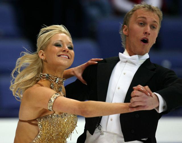 (FILES) France's Terra Findlay and Benoit Richaud performs the Finnstep Ice Dancing compulsery dance at the Hartwall Areena in Helsinki, on January 20, 2009, during the European Figure Skating Championships. (Photo by Yuri KADOBNOV / AFP)