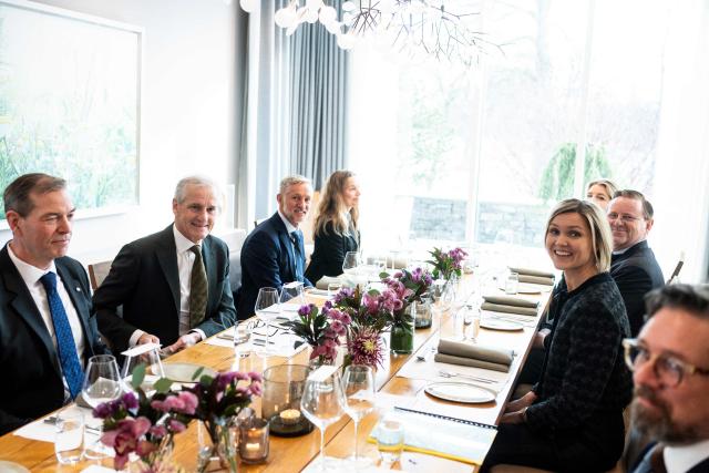 Iceland's Prime Minister Kristrun Mjoll Frostadottir (2R) and Norway's Prime Minister Jonas Gahr Store meet in the prime minister's residence in Oslo, Norway on February 18, 2026.  (Photo by Annika Byrde / NTB / AFP) / Norway OUT