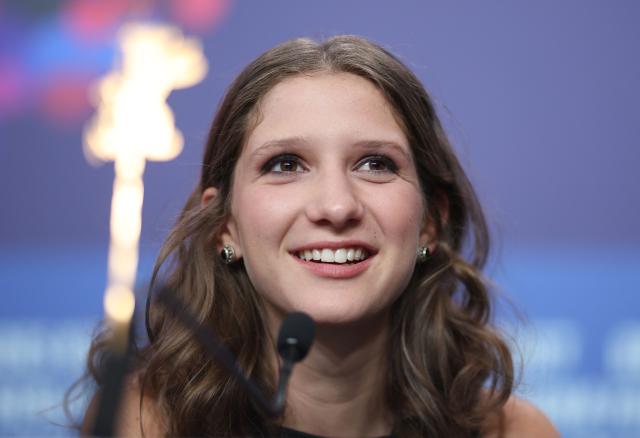 German actress Frida Hornemann attends a press conference for the film "Etwas ganz Besonderes" (Home Stories) presented in competition at the 76th Berlinale, Europe's first major film festival of the year, in Berlin on February 18, 2026. (Photo by Ronny HARTMANN / AFP)