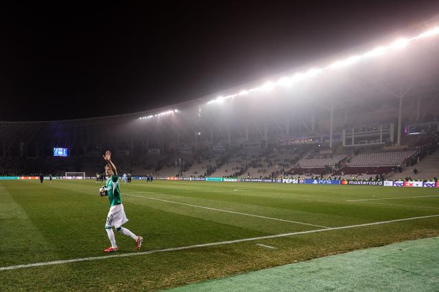 Newcastle United's English midfielder #10 Anthony Gordon celebrates after the UEFA Champions League knockout phase play-off first leg football match between Qarabag and Newcastle at the Tofiq Bahramov Republican Stadium in Baku on February 18, 2026. (Photo by Giorgi ARJEVANIDZE / AFP)