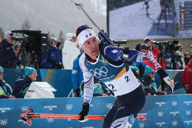 France's Quentin Fillon Maillet leaves the shooting range during the men's biathlon 15km mass start event during the Milano Cortina 2026 Winter Olympic Games at the Anterselva Biathlon Arena (Sudtirol Arena) in Anterselva (Val Pusteria) on February 20, 2026. (Photo by Odd ANDERSEN / AFP)