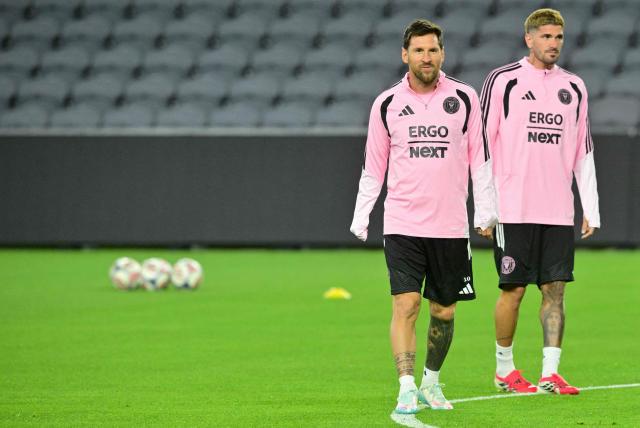 Inter Miami's Argentine forward Lionel Messi (L) and Argentine midfielder Rodrigo De Paul participate in a training session at the BMO Stadium, in Los Angeles, on February 20, 2026. (Photo by Frederic J. Brown / AFP)