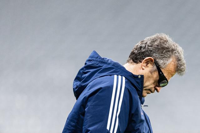 France's head coach Fabien Galthié attends the captain's run on the eve of the Six Nations rugby union match between France and Italy at the Stade Pierre-Mauroy in Villeneuve-d'Ascq, northern France, on February 21, 2026. (Photo by Sameer Al-DOUMY / AFP)