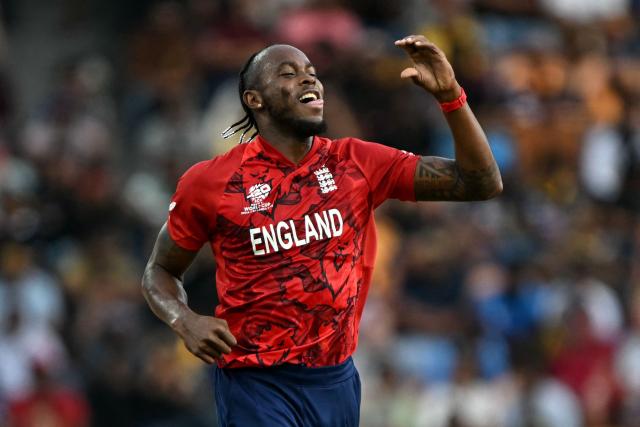 England's Jofra Archer celebrates after taking the wicket of Sri Lanka's Kamil Mishara during the 2026 ICC Men's T20 Cricket World Cup Super Eights match between Sri Lanka and England at Pallekele International Cricket Stadium in Kandy on February 22, 2026. (Photo by Ishara S. KODIKARA / AFP)