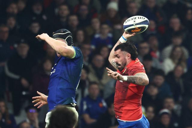 Italy's lock Riccardo Favretto catches the ball in a line out during the Six Nations international rugby union match between France and Italy at the Stade Pierre-Mauroy in Villeneuve-d'Ascq, northern France, on February 22, 2026. (Photo by Sameer AL-DOUMY / AFP)