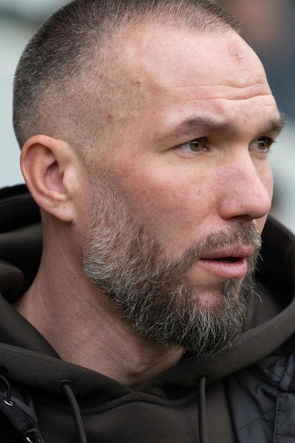 Le Havre's French headcoach Didier Digard looks on during the French L1 football match between FC Nantes and Le Havre AC at the Stade de la Beaujoire–Louis Fonteneau in Nantes on February 22, 2026. (Photo by Sebastien Salom-Gomis / AFP)