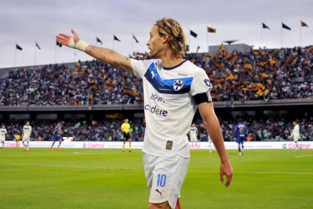 Monterrey's Spanish midfielder #10 Sergio Canales gestures during the Liga MX Clausura match between Pumas and Monterrey at Olimpico Universitario Stadium in Mexico City on February 22, 2026. (Photo by Victor CRUZ / AFP)