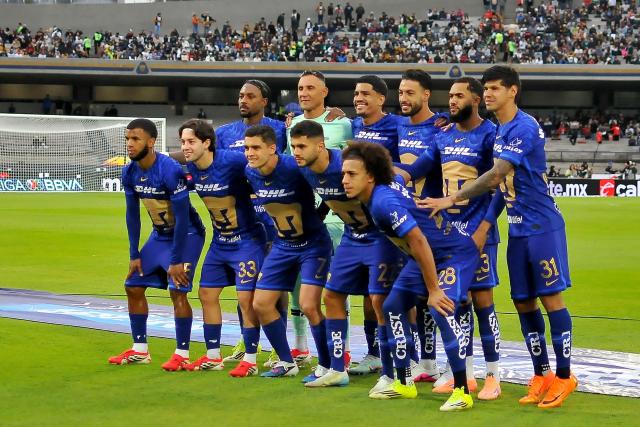 Pumas' players ahead of the Liga MX Clausura match between Pumas and Monterrey at Olimpico Universitario Stadium in Mexico City on February 22, 2026. (Photo by Victor CRUZ / AFP)