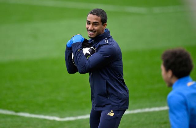 Bayer Leverkusen's Brazilian defender #13 Arthur attends a training session on February 23, 2026 in Leverkusen, western Germany, on the eve of the UEFA Champions League - Knockout round play-off - Second Leg football match of Bayer Leverkusen (GER) v Olympiakos (GRE). (Photo by INA FASSBENDER / AFP)