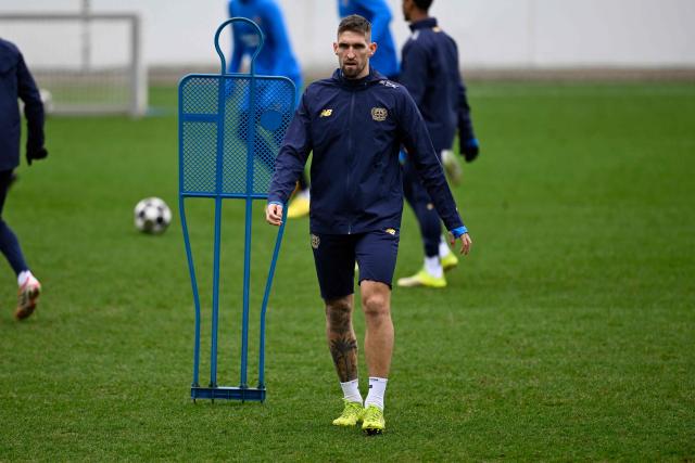 Bayer Leverkusen's German midfielder #08 Robert Andrich attends a training session on February 23, 2026 in Leverkusen, western Germany, on the eve of the UEFA Champions League - Knockout round play-off - Second Leg football match of Bayer Leverkusen (GER) v Olympiakos (GRE). (Photo by INA FASSBENDER / AFP)