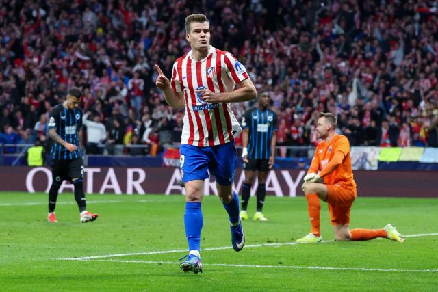 Atletico Madrid's Norwegian forward #09 Alexander Sorloth celebrates scoring his team's third goal during the UEFA Champions League knockout round play-off second leg football match between Club Atletico de Madrid and Club Brugge KV at Metropolitano Stadium in Madrid on February 24, 2026. (Photo by Pierre-Philippe MARCOU / AFP)