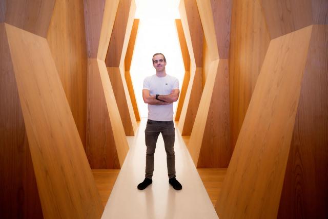 Ismael Emelien, former adviser to France's President Emmanuel Macron and CEO and co-founder of Zoi, a start-up offering personalised medical check-ups, poses at Zoi's medical centre in Paris on February 24, 2026. (Photo by Anna KURTH / AFP)