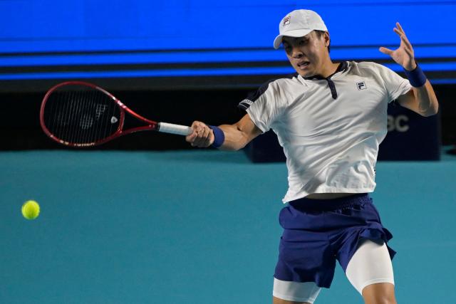 USA's Brandon Nakashima returns the ball to Monaco's Valentin Vacherot during the 2026 Mexico ATP 500 Tennis Open men's singles match at the Arena GNP Seguros in Acapulco, Guerrero State, Mexico, on February 26, 2026. (Photo by Alfredo ESTRELLA / AFP)