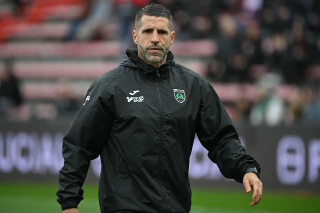 Montauban's French head coach Sebastien Tillous-Borde looks on before the French Top14 rugby union match between Stade Toulousain (Toulouse) and US Montauban at the Ernest-Wallon stadium in Toulouse, southwestern France, on February 28, 2026 (Photo by Matthieu RONDEL / AFP)