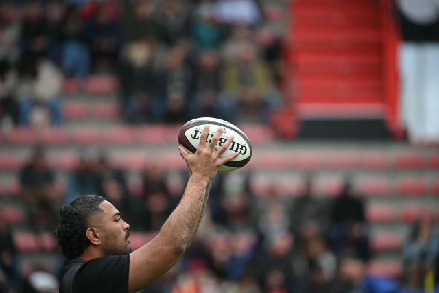 Toulouse's French hooker Peato Mauvaka warms up before the French Top14 rugby union match between Stade Toulousain (Toulouse) and US Montauban at the Ernest-Wallon stadium in Toulouse, southwestern France, on February 28, 2026 (Photo by Matthieu RONDEL / AFP)