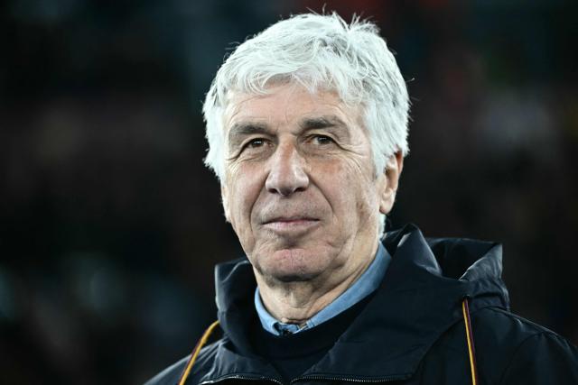 Roma's head coach Gian Piero Gasperini looks on ahead of the Italian Serie A football match between AS Roma and Juventus at the Olympic Stadium in Rome on March 1, 2026. (Photo by Filippo MONTEFORTE / AFP)