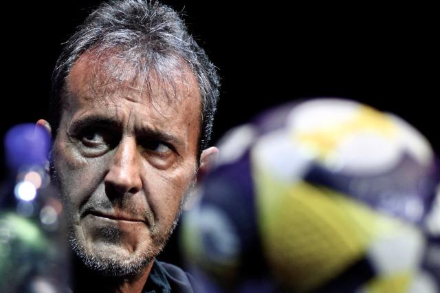 Argentina's Fernando Batista gestures during a press conference as he is presented as the new coach of the Costa Rican national football team, in San Jose, on March 2, 2026. (Photo by Pablo VERA / AFP)