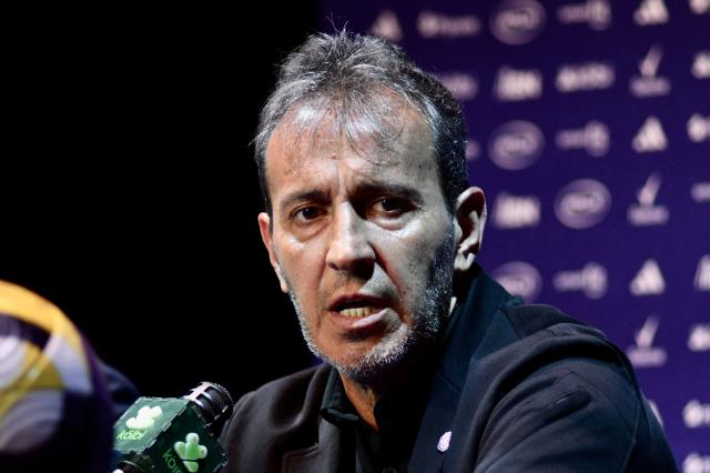 Argentina's Fernando Batista speaks during a press conference as he is presented as the new coach of the Costa Rican national football team, in San Jose, on March 2, 2026. (Photo by Ezequiel BECERRA / AFP)