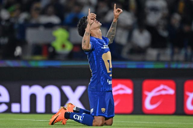 Pumas' Paraguayan forward #31 Robert Morales celebrates scoring his team's first goal during the Liga MX Clausura match between Pumas and Toluca at Olimpico Universitario Stadium in Mexico City on March 3, 2026. (Photo by Carl DE SOUZA / AFP)
