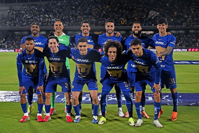 Pumas' players pose for a team photo ahead of the Liga MX Clausura match between Pumas and Toluca at Olimpico Universitario Stadium in Mexico City on March 3, 2026. (Photo by Carl DE SOUZA / AFP)