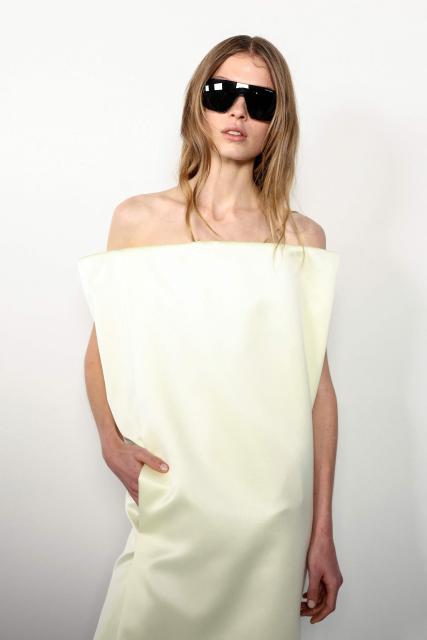 Australian model Ella Mccutcheon presents a creation for Courreges during the first look presentation for the Women's Ready to Wear Fall/Winter 2026-2027 collection fashion show as part of the Paris Women Fashion Week, in Paris, on March 4, 2026. (Photo by Alain JOCARD / AFP)