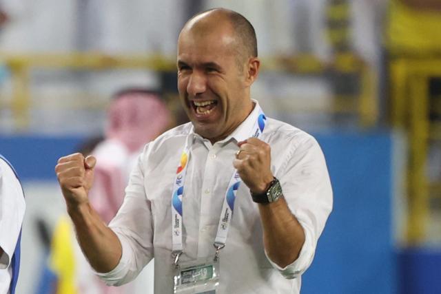 (FILES) Hilal's coach Leonardo Jardim celebrates the win in the AFC Champions League semifinal football match between KSA's Al-Nassr and KSA's Al-Hilal on October 19, 2021, at the Mrsool Park Stadium in Riyadh. Portuguese coach Leonardo Jardim was named Flamengo’s new manager on March 4, 2026, the Rio de Janeiro club said, after the surprise dismissal of Filipe Luis, who led the team to the Brasileirao and Copa Libertadores titles last year. (Photo by Fayez Nureldine / AFP)