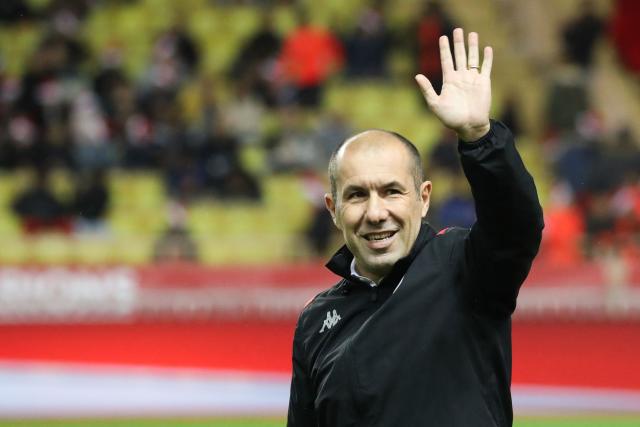 (FILES) Monaco's Portuguese coach Leonardo Jardim gestures prior to the French L1 football match between AS Monaco (ASM) and Lille OSC (LOSC) at the "Louis II" stadium in Monaco, on December 21, 2019. Portuguese coach Leonardo Jardim was named Flamengo’s new manager on March 4, 2026, the Rio de Janeiro club said, after the surprise dismissal of Filipe Luis, who led the team to the Brasileirao and Copa Libertadores titles last year. (Photo by VALERY HACHE / AFP)