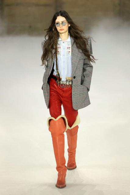 A model presents a creation by Chloe for the Women's Ready to Wear Fall/Winter 2026-2027 collection fashion show as part of the Paris Women Fashion Week, in Paris, on March 5, 2026. (Photo by Thomas SAMSON / AFP)