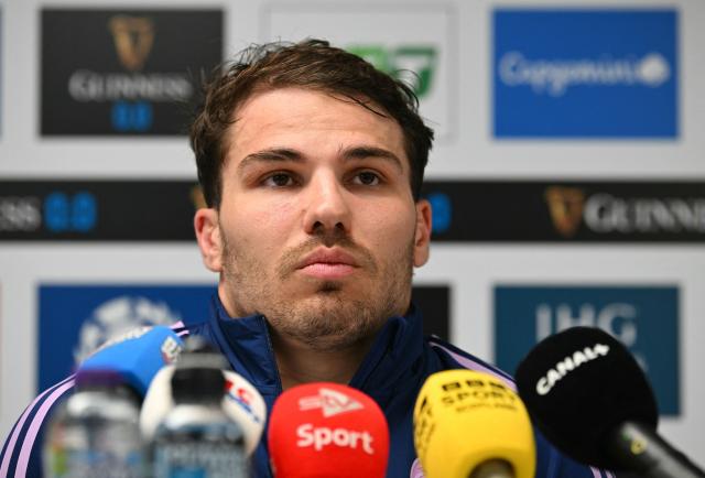 France's Antoine Dupont speaks during a press conference following the Captain's run training session at Murrayfield Stadium in Edinburgh, Scotland, on March 6, 2026, on the eve of their Six Nations match against Scotland. (Photo by ANDY BUCHANAN / AFP)