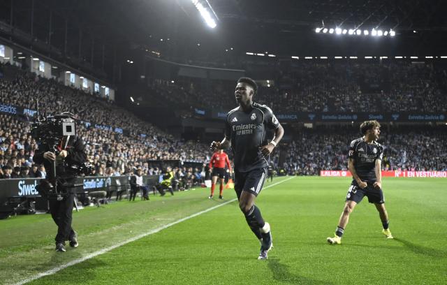 Real Madrid's French midfielder #14 Aurelien Tchouameni (C) celebrates scoring his team's first goal during the Spanish league football match between Celta Vigo and Real Madrid CF at the Balaidos Stadium in Vigo on March 6, 2026. (Photo by Miguel RIOPA / AFP)