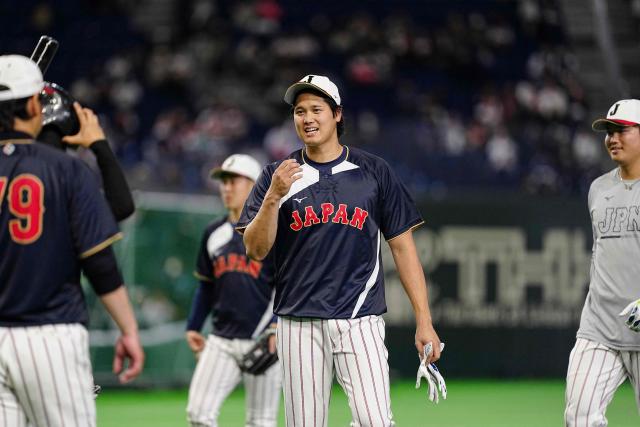 Japan's Shohei Ohtani warms up prior to the World Baseball Classic (WBC) Pool C game between Japan and South Korea at the Tokyo Dome in Tokyo on March 7, 2026. (Photo by Yuichi YAMAZAKI / AFP)