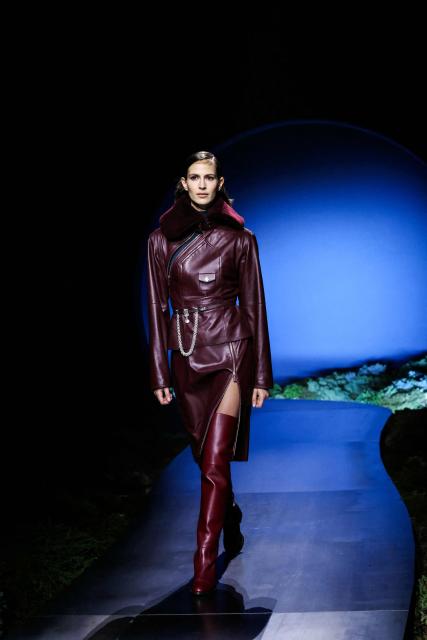 French model  Jeanne Cadieu presents a creation for Hermes for the Women's Ready to Wear Fall/Winter 2026-2027 collection fashion show as part of the Paris Women Fashion Week, in Paris, on March 7, 2026. (Photo by Alain JOCARD / AFP)
