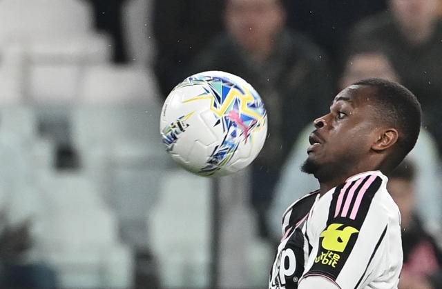 Juventus' French defender #15 Pierre Kalulu Kyatengwa eyes the ball during the Italian Serie A football match between Juventus and Pisa at the Allianz Stadium in Turin, northern Italy, on March 7, 2026. (Photo by Isabella BONOTTO / AFP)