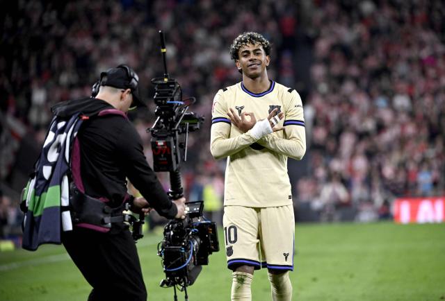 Barcelona's Spanish forward #10 Lamine Yamal celebrates scoring his team's first goal during the Spanish league football match between Athletic Club Bilbao and FC Barcelona at San Mames Stadium in Bilbao on March 7, 2026. (Photo by ANDER GILLENEA / AFP)