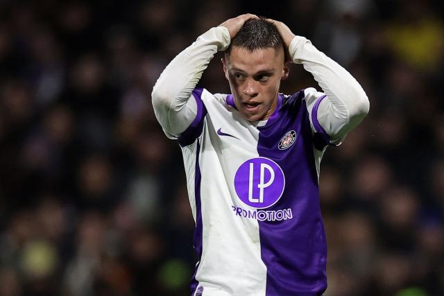 Toulouse's Argentine forward #11 Santiago Hidalgo reacts during the French L1 football match between Toulouse FC and Olympique de Marseille (OM) at the TFC Stadium in Toulouse, southwestern France, on March 7, 2026. (Photo by Valentine CHAPUIS / AFP)