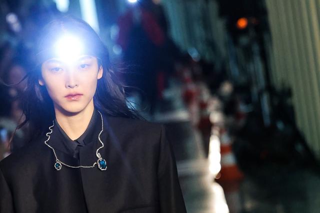 A model presents a creation for Litkovska for the Women's Ready to Wear Fall/Winter 2026-2027 collection fashion show as part of the Paris Women Fashion Week, in Paris, on March 10, 2026. (Photo by Thomas SAMSON / AFP)