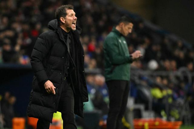 Atletico Madrid's Argentine coach Diego Simeone shouts during the UEFA Champions League last 16 first leg football match between Club Atletico de Madrid and Tottenham Hotspur at Metropolitano Stadium in Madrid on March 10, 2026. (Photo by Javier SORIANO / AFP)