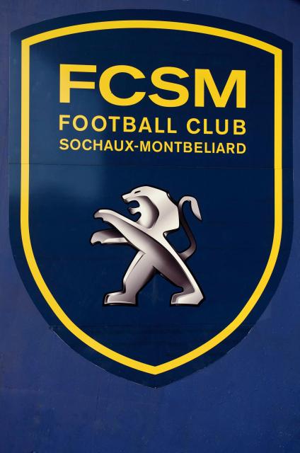 (FILES) The L1 football team's FC Sochaux' logo (FCSM) is pictured at the August Bonal Stadium in Montbeliard, on August 11, 2012, prior to a match. Peugeot will once again become a partner of FC Sochaux-Montbeliard nearly eleven years after selling it, the football club founded by the carmaker in 1928 announced to AFP on March 4, 2026. (Photo by SEBASTIEN BOZON / AFP)