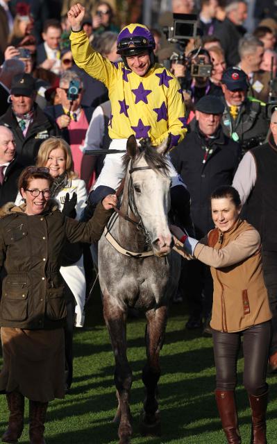 Jockey Paul Townend celebrates after riding racehorse Il Etait Temps to win the Queen Mother Champion Chase horse race on the second day of the Cheltenham Festival at Cheltenham Racecourse, in Cheltenham, western England on March 11, 2026. (Photo by Adrian Dennis / AFP)