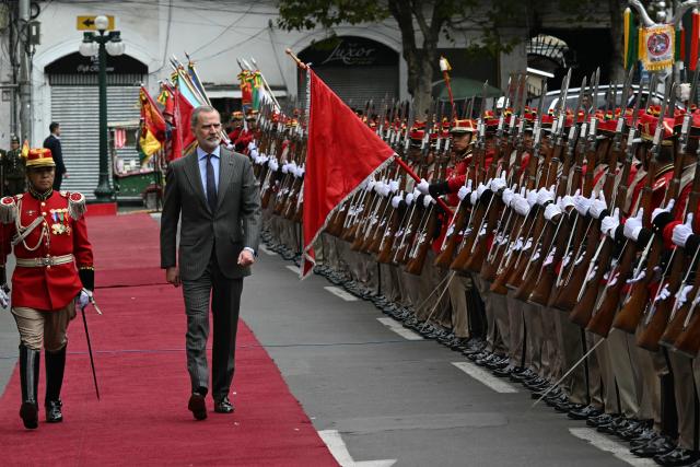 Spain's King Felipe VI arrives for a meeting with Bolivia's President Rodrigo Paz at Plaza Murillo in La Paz, on March 12, 2026. (Photo by AIZAR RALDES / AFP)