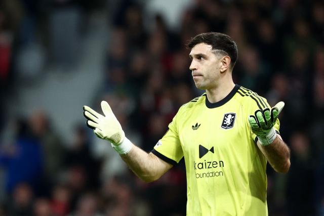 Aston Villa's Argentinian goalkeeper #23 Emiliano Martínez reacts during the UEFA Europa League round of 16 first leg football match between Lille (LOSC) and Aston Villa at the Pierre-Mauroy Stadium in Villeneuve-d'Ascq, northern France, on March 12, 2026. (Photo by Sameer AL-DOUMY / AFP)