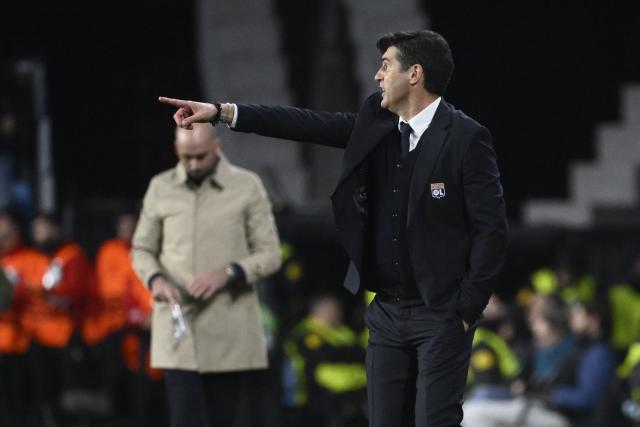Lyon's Portuguese head coach Paulo Fonseca gestures on the touchline during the UEFA Europa League last 16 first leg football match between RC Celta de Vigo and Olympique Lyonnais (OL) at Balaidos Stadium in Vigo on March 12, 2026. (Photo by Miguel RIOPA / AFP)