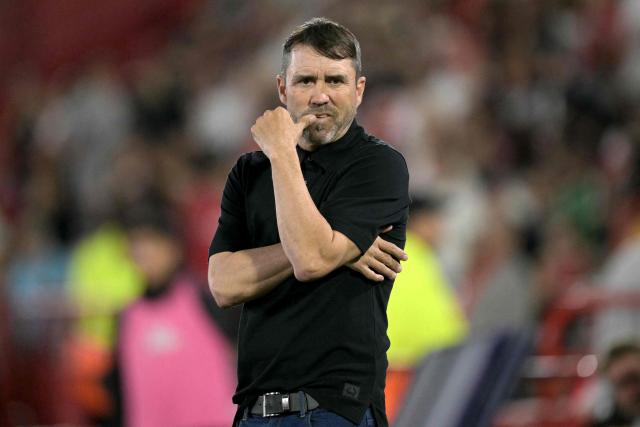 River Plate's head coach Eduardo Coudet looks on during the Argentine Professional Football League 2026 Apertura Tournament match between Huracan and River Plate at the Tomas Adolfo Duco Stadium in Buenos Aires on March 12, 2026. (Photo by JUAN MABROMATA / AFP)