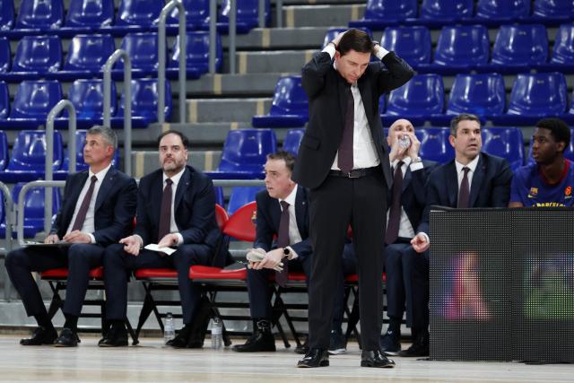 Barcelona's Spanish coach Xavi Pascual reacts during the Euroleague basketball match between FC Barcelona and Hapoel IBI Tel-Aviv at Palau Blaugrana arena in Barcelona on March 13, 2026. (Photo by Lluis GENE / AFP)