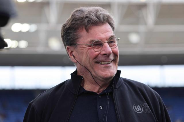 VfL Wolfsburg's head coach Dieter Hecking looks down prior to the start of the German first division Bundesliga football match between TSG 1899 Hoffenheim and VfL Wolfsburg in Sinsheim, southwestern Germany on March 14, 2026. (Photo by Daniel ROLAND / AFP) / DFL REGULATIONS PROHIBIT ANY USE OF PHOTOGRAPHS AS IMAGE SEQUENCES AND/OR QUASI-VIDEO