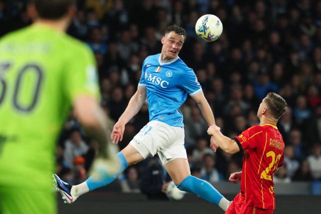 Napoli's Dutch defender #31 Sam Beukema heads the ball during the Italian Serie A football match between Napoli and Lecce at the Diego Armando Maradona stadium in Naples, southern Italy, on March 14, 2026. (Photo by CARLO HERMANN / AFP)