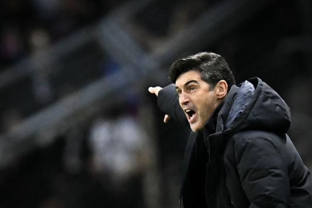 Lyon's Portuguese head coach Paulo Fonseca reacts during the French L1 football match between Le Havre AC and Olympique Lyonnais (OL) at the Stade Oceane in Le Havre, north-western France, on March 15, 2026. (Photo by LOU BENOIST / AFP)