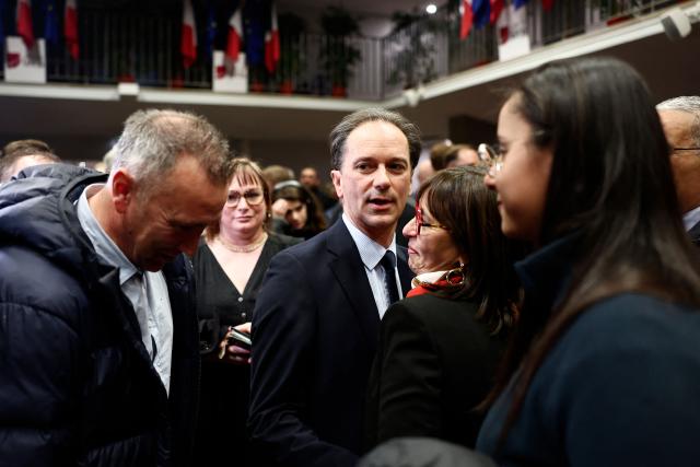 Lens' Socialist outgoing mayor Sylvain Robert arrives for the results of the first round of France's 2026 municipal elections in Lens on March 15, 2026. (Photo by Sameer AL-DOUMY / AFP)