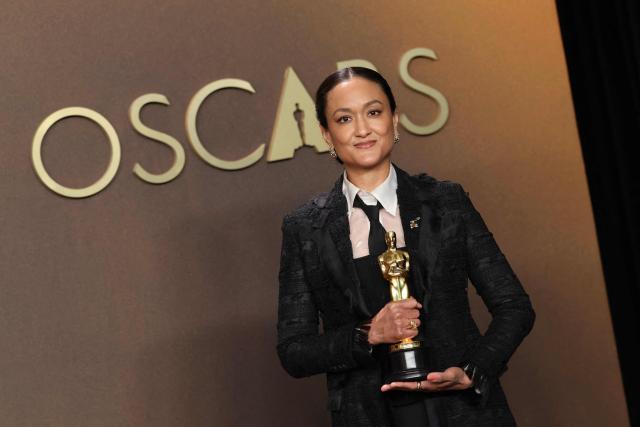 TOPSHOT - US cinematographer Autumn Durald Arkapaw poses in the press room with the Oscar for Best Cinematography for "Sinners" during the 98th Annual Academy Awards at the Dolby Theatre in Hollywood, California on March 15, 2026. (Photo by VALERIE MACON / AFP)